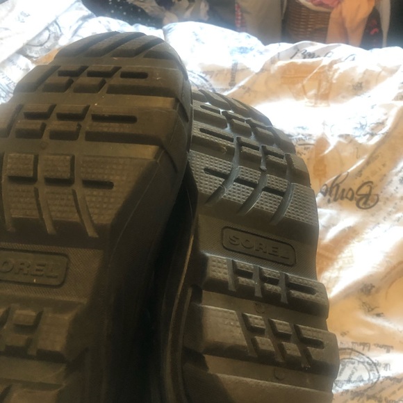 Sorel winter boats - Picture 5 of 5